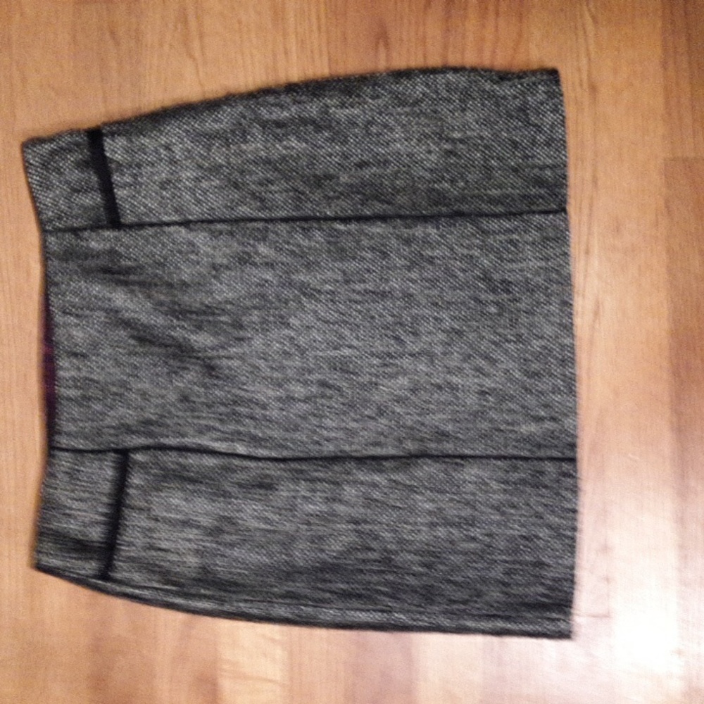 WHBM skirt w/ pockets